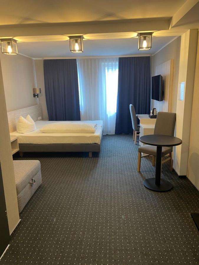 Hotel Restaurant Mirena Marl Kültér fotó