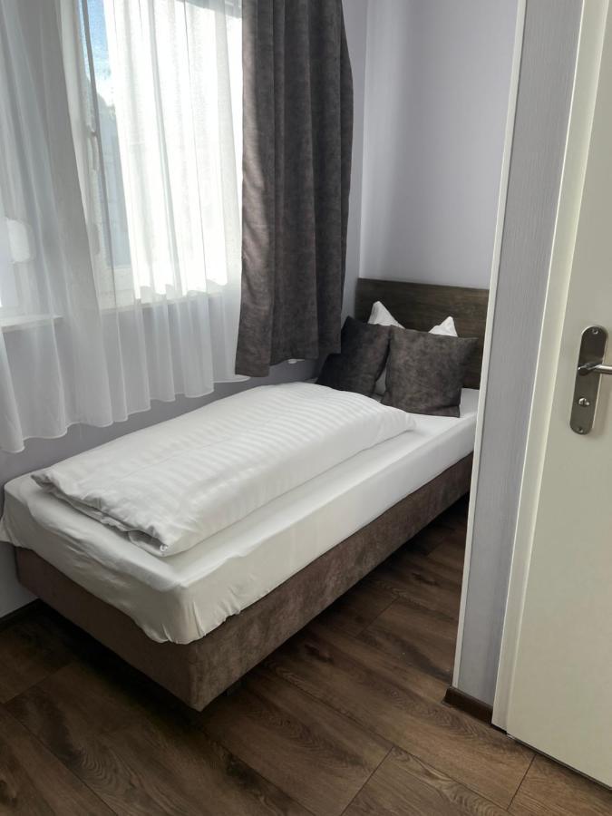 Hotel Restaurant Mirena Marl Kültér fotó